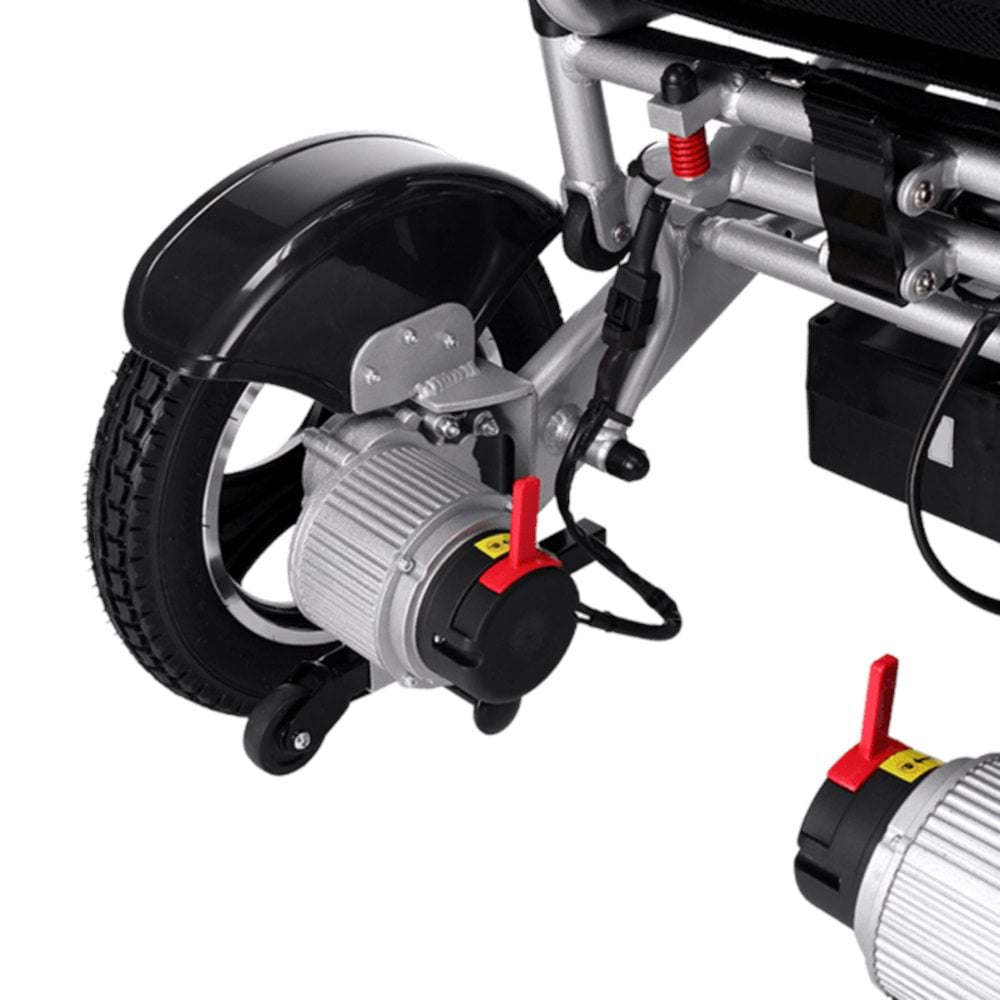 Respirox EA9000 Akülü Tekerlekli Sandalye Motor ve Arka Tekerlek Yakın Plan
